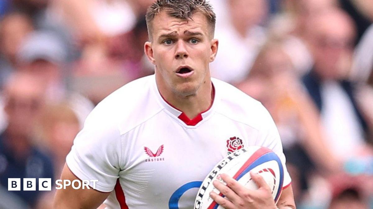 Joe Carpenter prepares to catch the ball during a training session