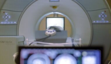 Man dies after heavy weight-training chain around neck pulls him into MRI machine - CTV News