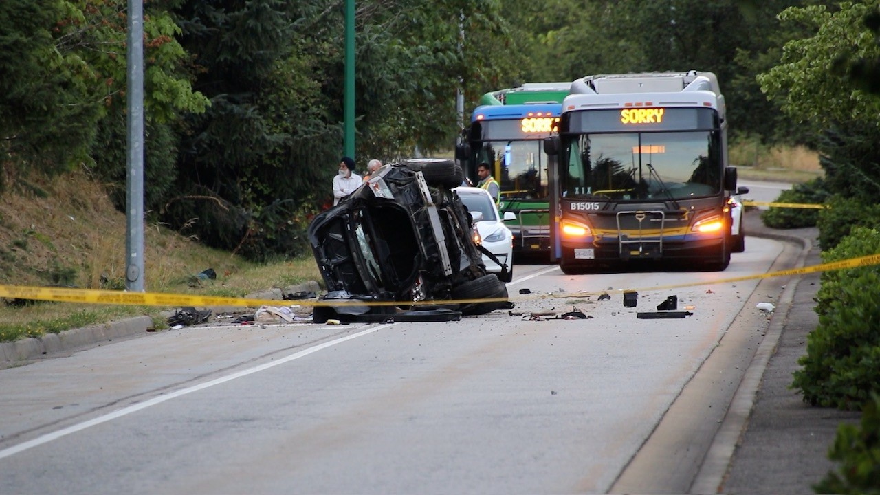 Roll-over crash closes Burnaby Mountain Parkway