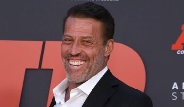 LOS ANGELES, CALIFORNIA - MARCH 27: Tony Robbins attends Amazon Studios' World Premiere Of "AIR" at Regency Village Theatre on March 27, 2023 in Los Angeles, California. (Photo by Jon Kopaloff/Getty Images)