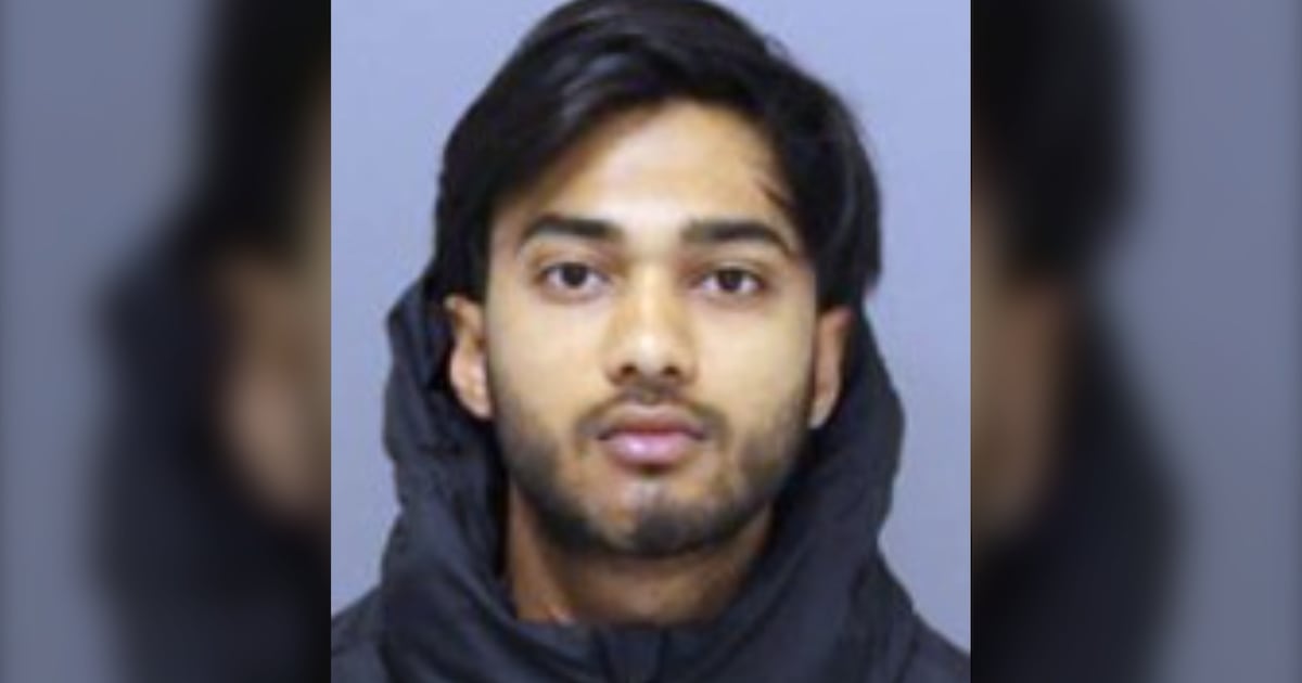 Toronto police looking for a man in Danforth and Woodbine area