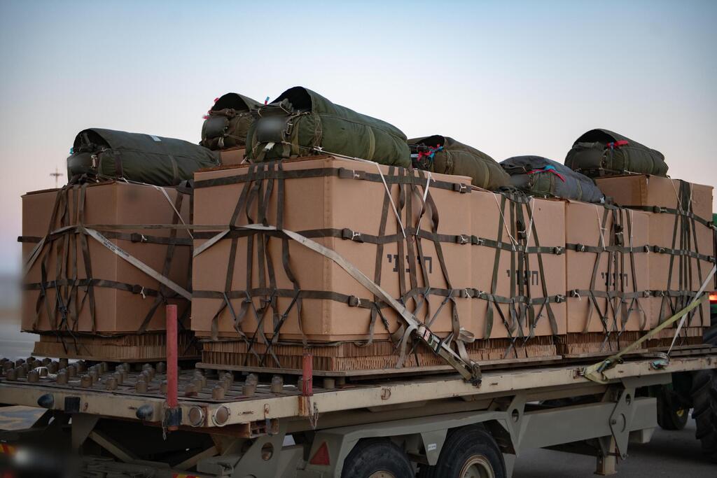 ההיערכות להצנחת הסיוע ההומניטרי ברצועת עזה