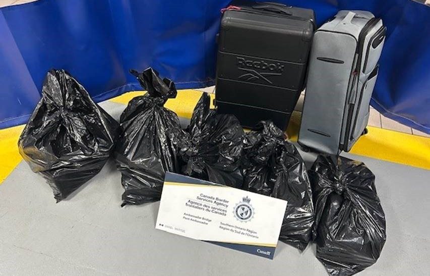 Richmond Hill man arrested after border officers find more than $23M worth of suspected cocaine in trailer