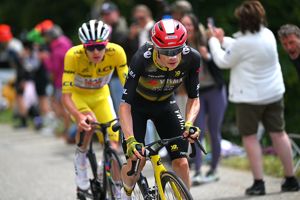 COURCHEVEL - COL DE LA LOZE, FRANCE - JULY 24: (L-R) Tadej Pogacar of Slovenia and UAE Team Emirates - XRG - Yellow Leader Jersey and Jonas Vingegaard of Denmark and Team Visma | Lease a Bike attack in the breakaway during the 112th Tour de France 2025, Stage 18 a 171.5km stage from Vif to Courchevel - Col de la Loze 2298m / #UCIWT / on July 24, 2025 in Courchevel - Col de la Loze, France. (Photo by Tim de Waele/Getty Images)