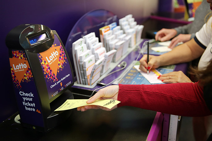 SunLive - Lotto: Rotorua, Tauranga tickets among winners