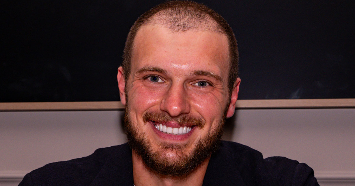 Lucas Perri signs for Leeds United