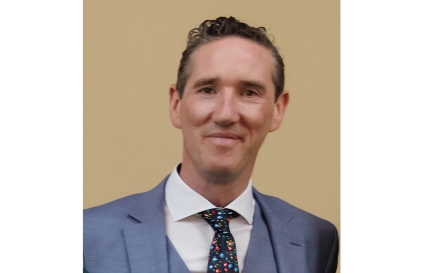 Gavin Burke, Moneygreggan, Newtowncunningham, Co. Donegal - Highland Radio