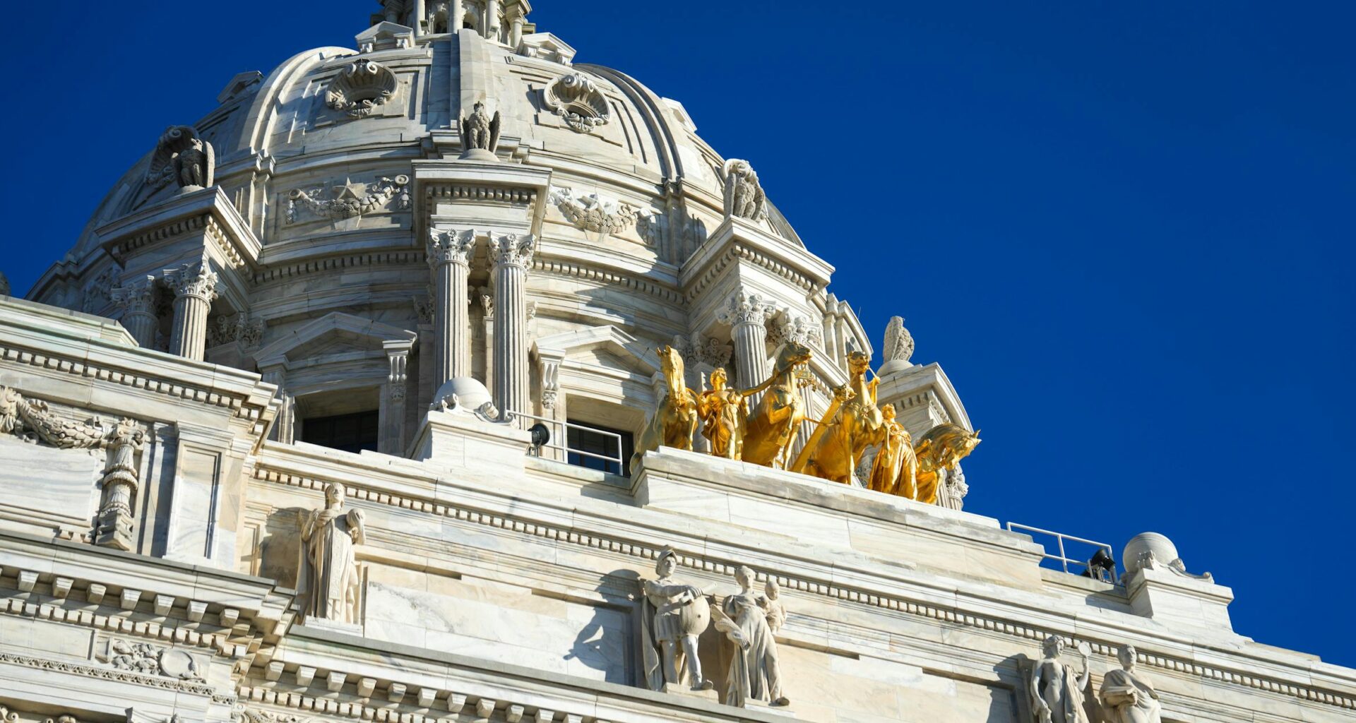 Man found inside MN Senate chamber at State Capitol in St. Paul