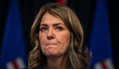 Alberta premier condemns anonymous social media account reportedly targeting Globe reporter - CTV News