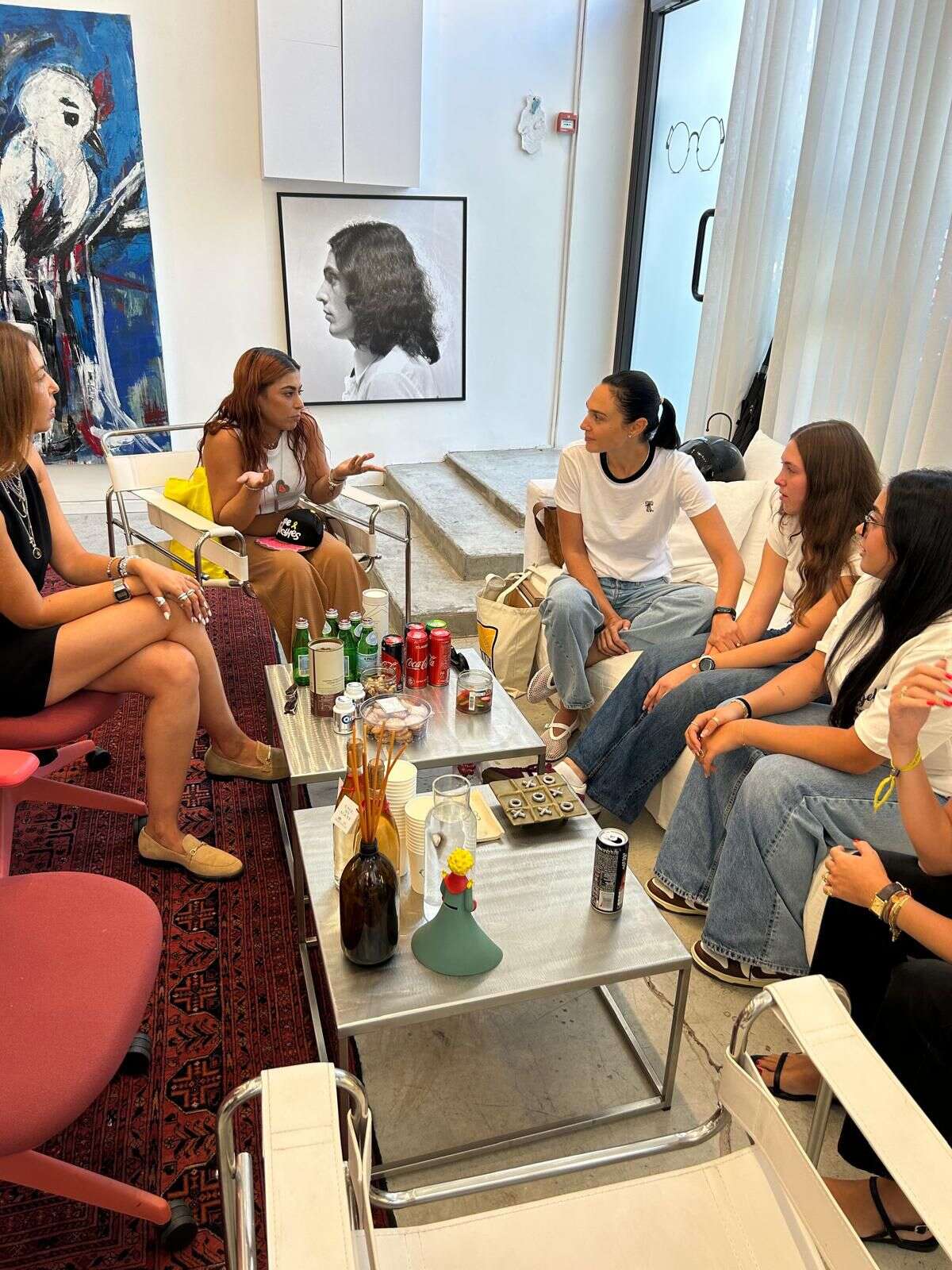 גל גדות בפגישה עם שורדות שבי , מטה משפחות החטופים והנעדרים