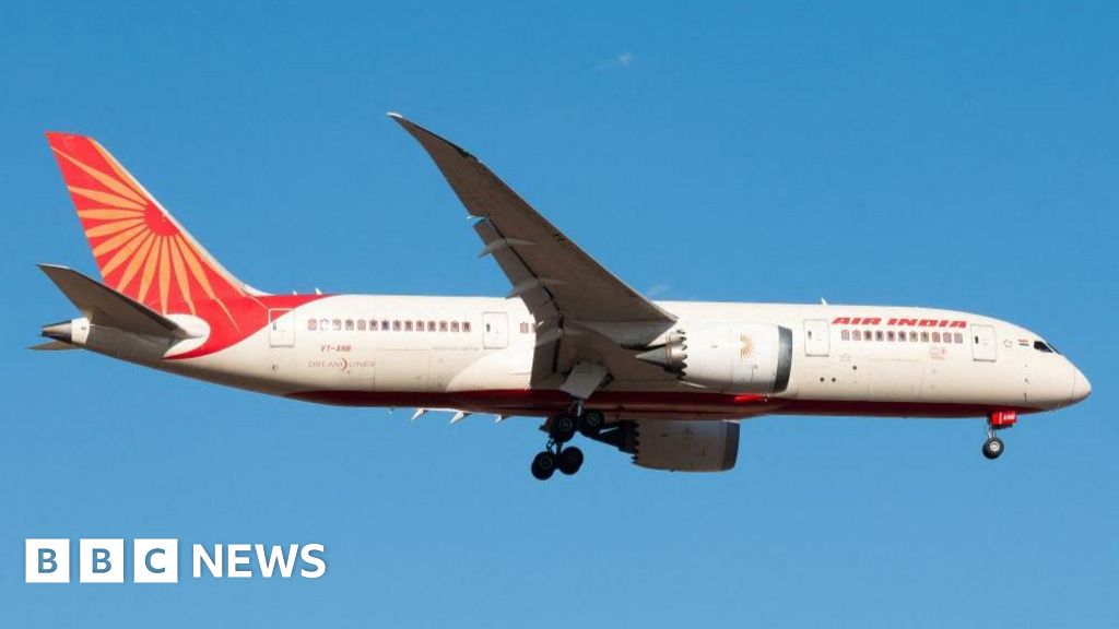 Cockpit audio deepens mystery of Flight 171 accident