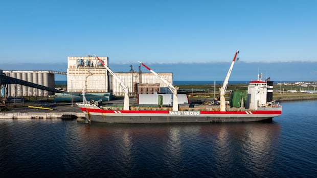 Port of Churchill ownership signs agreement with Manitoba, Saskatchewan to create Arctic trade corridor