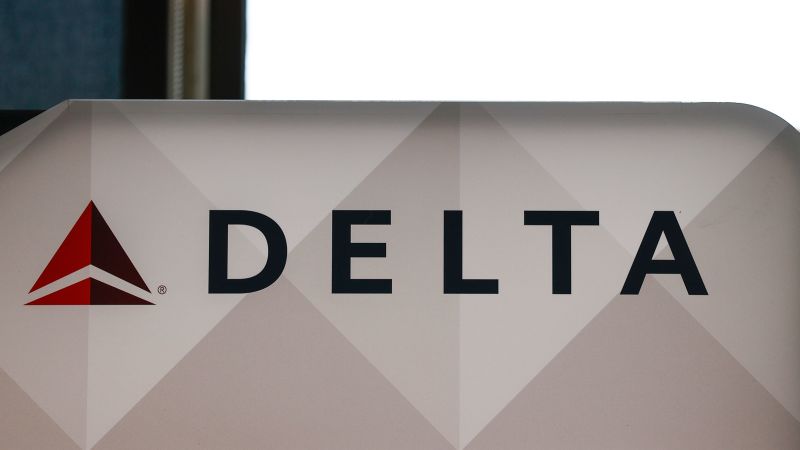 Delta regional jet pilot apologizes to passengers for ‘aggressive maneuver’ to avoid a B-52 bomber