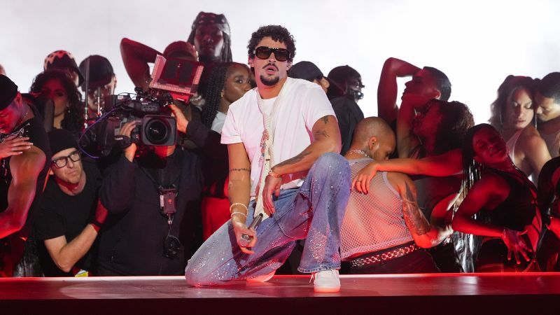 Bad Bunny makes a ‘political statement’ as Puerto Rico residency begins