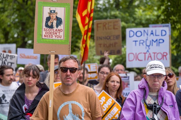 More protesters in Edingburgh.