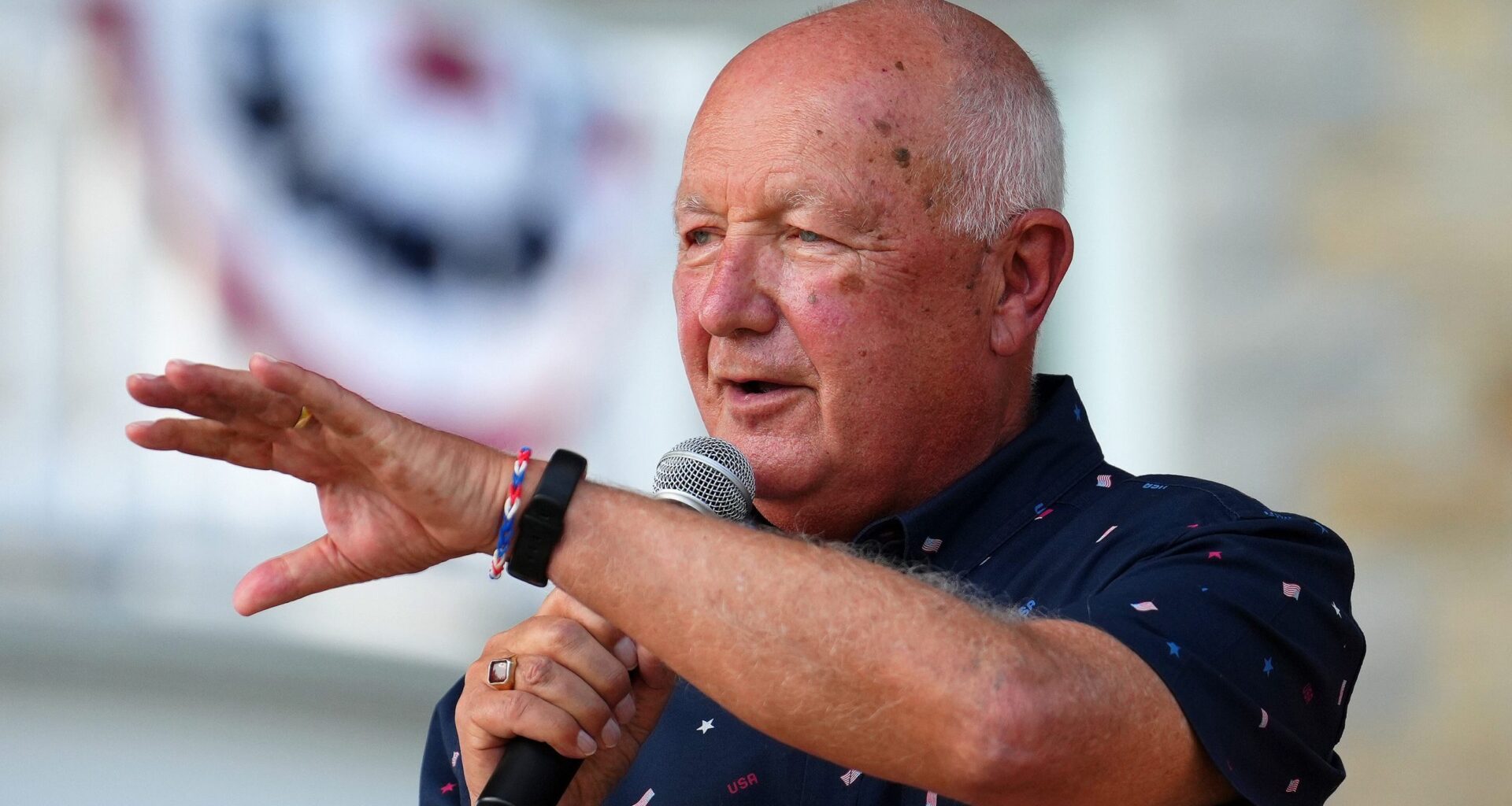 U.S. ambassador says Canadians ‘making it personal’ when it comes to trade war