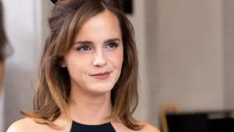 Getty Images Emma Watson is seen during the Milan Fashion Week - Womenswear Spring/Summer 2024 on September 21, 2023 in Milan, Italy