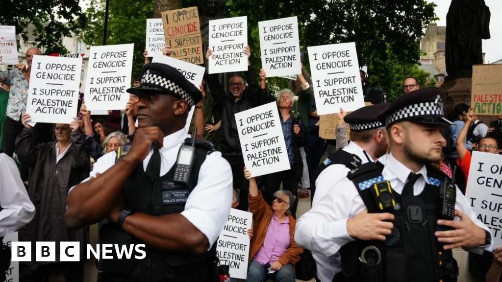 More than 20 arrested at protest, Metropolitan Police say