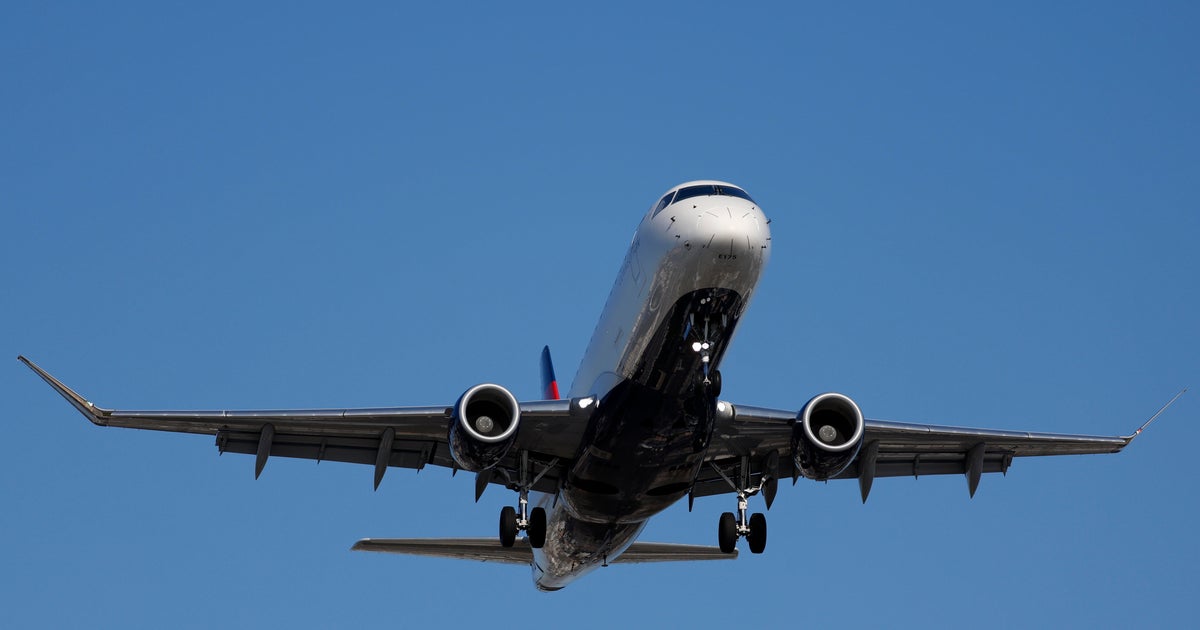 SkyWest flight does "aggressive maneuver" to avoid a B-52 military aircraft, pilot says