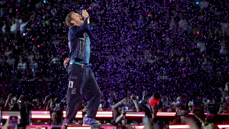 Chris Martin never said it was easy. Just ask the two people he blasted into an internet mess
