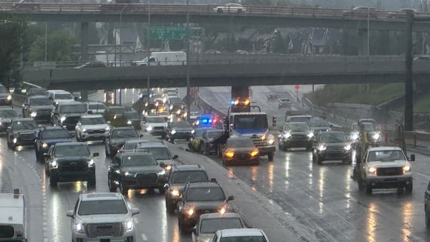 'Severe pothole' on Glenmore Trail damages numerous vehicles, snarls traffic