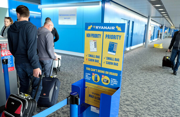 Ryanair boss confirms staff are paid commission to nail people on oversized cabin bags - The Journal