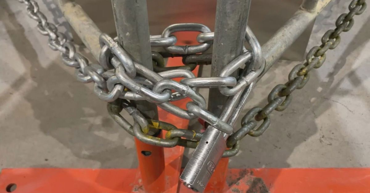 Shopping centre cages Tesla after it overstays its welcome