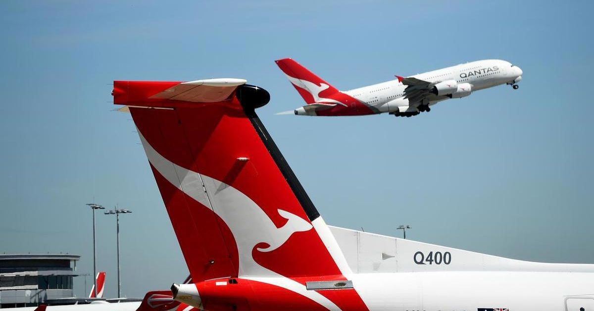 Flight bound for Melbourne forced to turn around due to technical issue