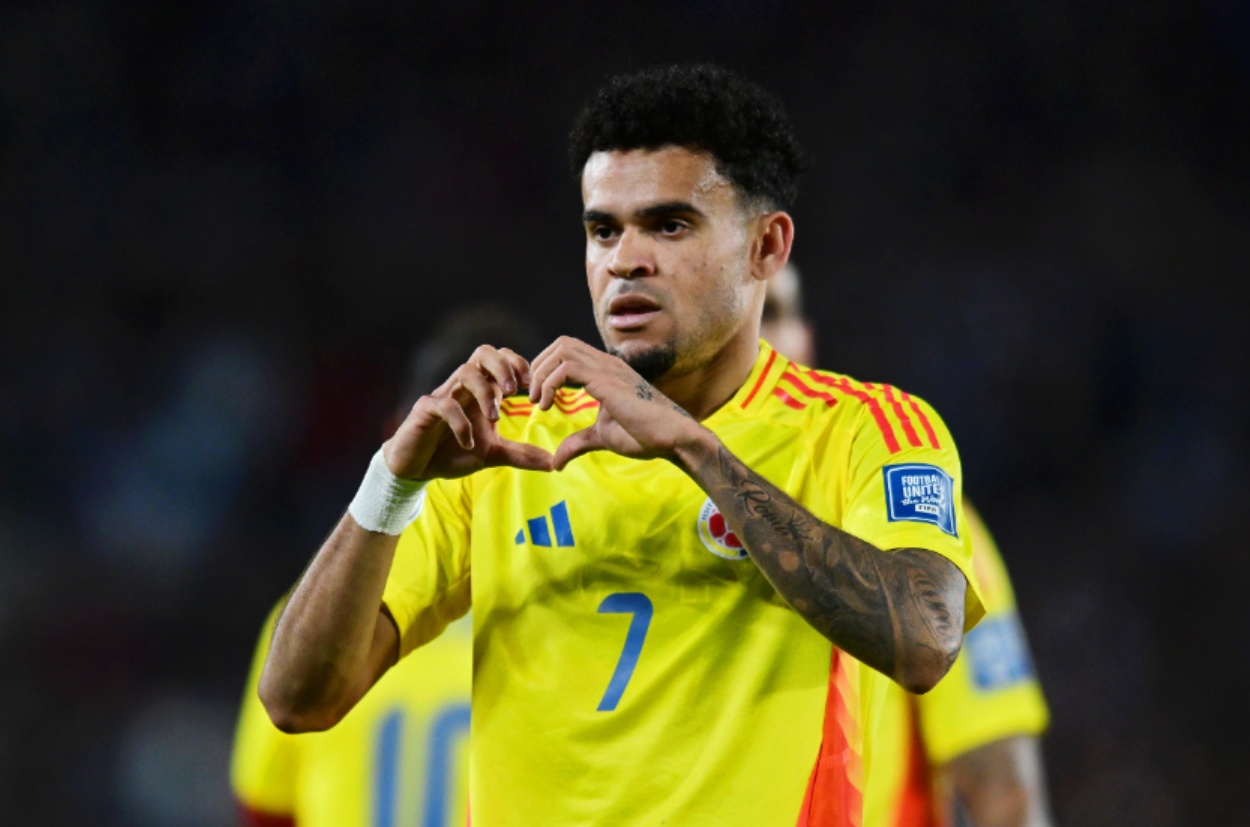 Bayern Munich are expected to submit an improved offer for Luis Diaz