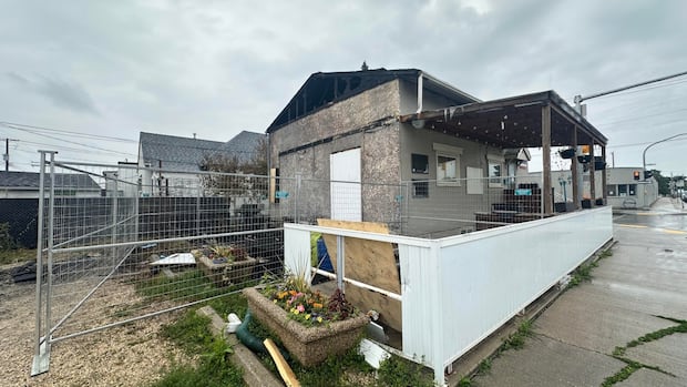 Some business owners say arson, extortion threats are driving them out of Winnipeg