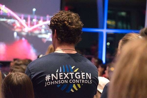 Johnson Controls interns take part in the Light the Hoan Bridge Challenge, an annual competition involving nearly 15 companies, where teams design a light show for Milwaukee’s iconic Hoan Memorial Bridge. In 2024, our interns distinguished themselves by winning the competition for the very first time.