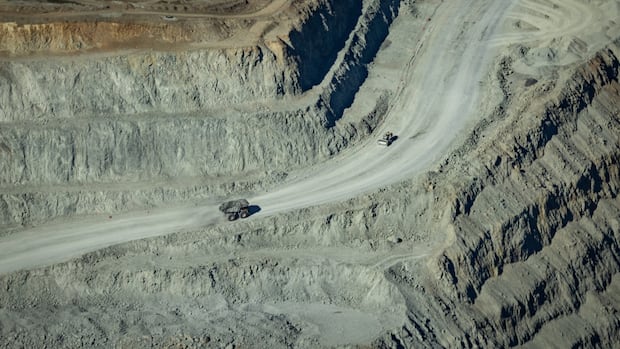 3 drillers trapped in northern B.C. mine are behind 30 metres of debris, company says
