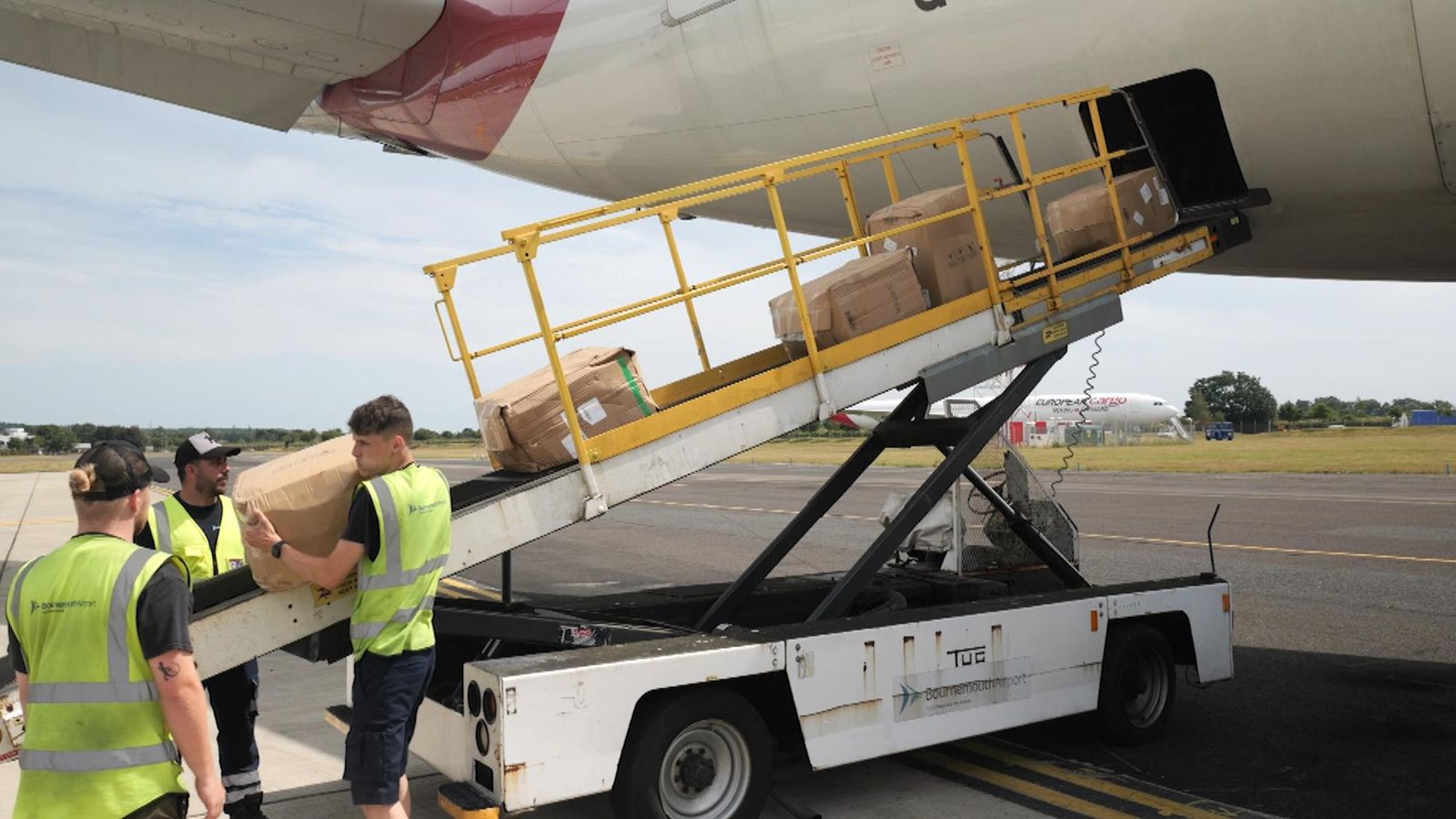 Revealed: The scale of cheap Chinese imports flown into UK without paying any tariffs | Money News