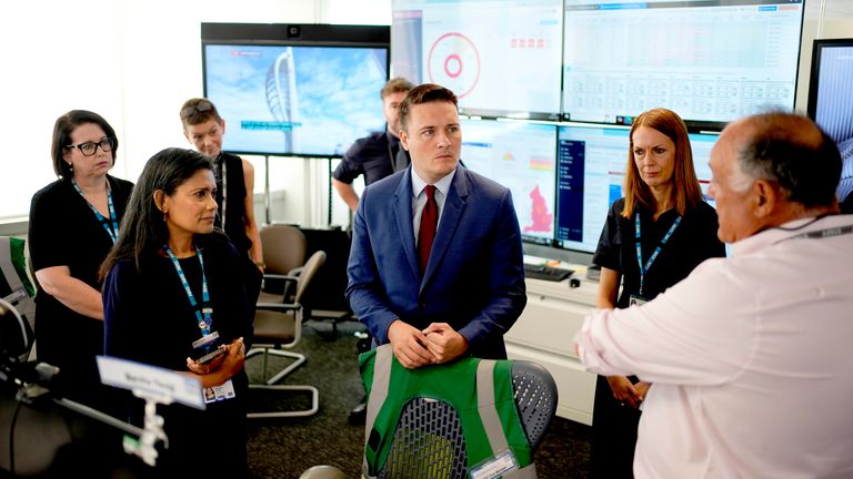 Health Secretary Wes Streeting during a visit to NHS National Operations Centre in London to see how they manage industrial action. NHS resident doctors in England, formerly referred to as junior doctors, have begun a five-day strike after talks with the Government collapsed over pay. Picture date: Friday July 25, 2025. PA Photo. Wes Streeting has sent a personal letter to NHS resident doctors, saying "I deeply regret the position we now find ourselves in" as they prepare to strike. The Health Secretary said while he cannot pledge a bigger pay rise, he is committed to progress to improve their working lives. Photo credit should read: Jordan Pettitt/PA Wire