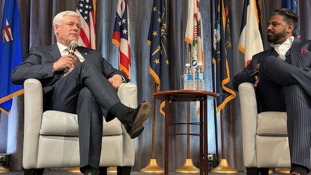 Former prime minister Stephen Harper says he advised Mark Carney's government to move away from the U.S.