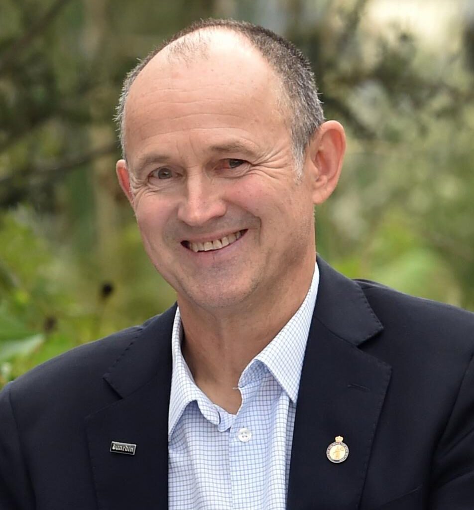 Cr chided over digs about mayor