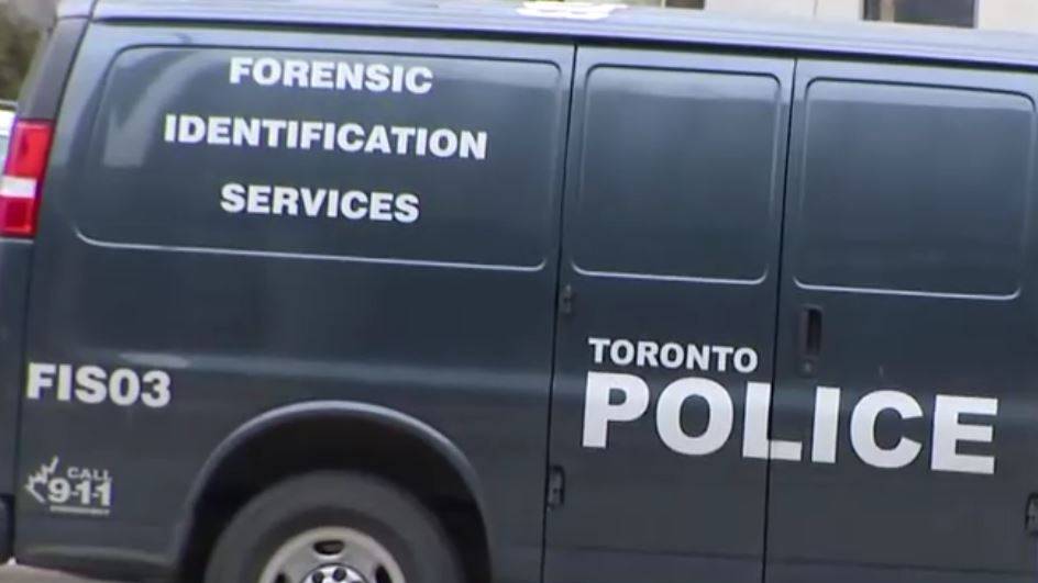 Man in his 20s seriously injured in early morning North York stabbing