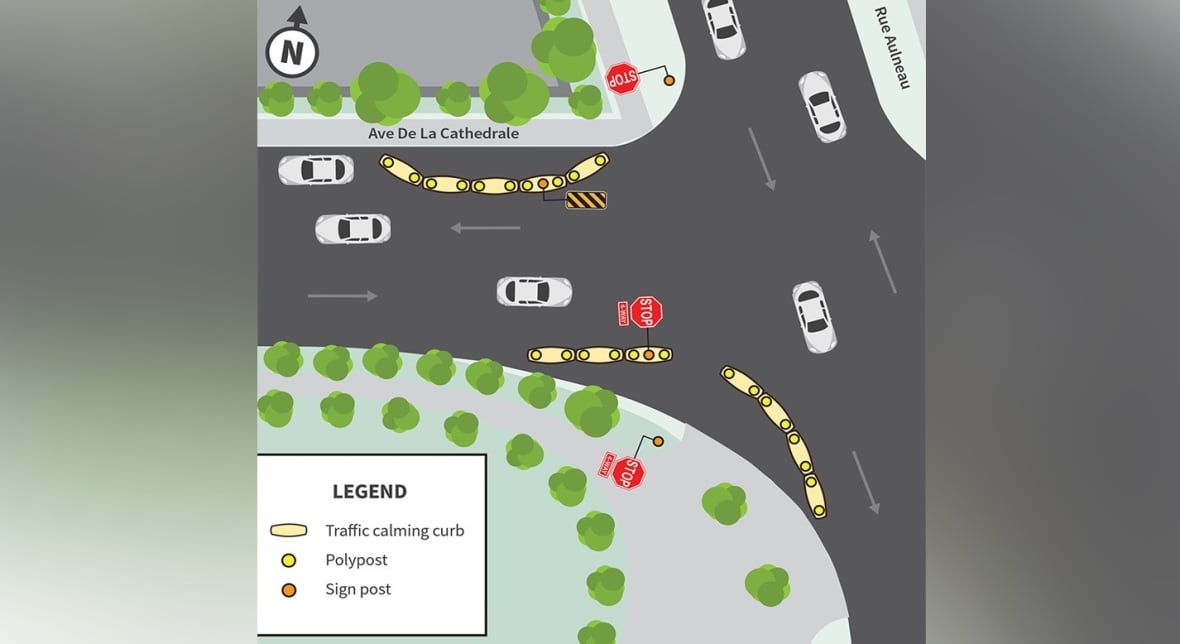 A map shows an intersection, with yellow curbs spread on two opposing parts of a street.