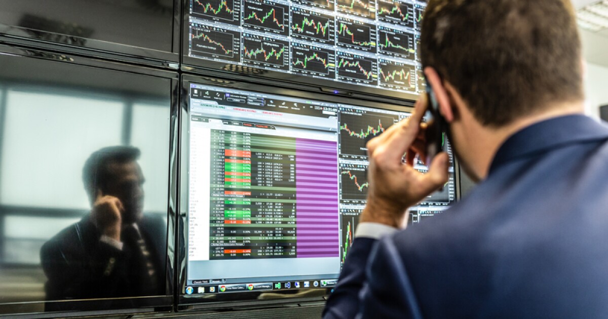 Oil Traders Assume Defensive Financial Positions