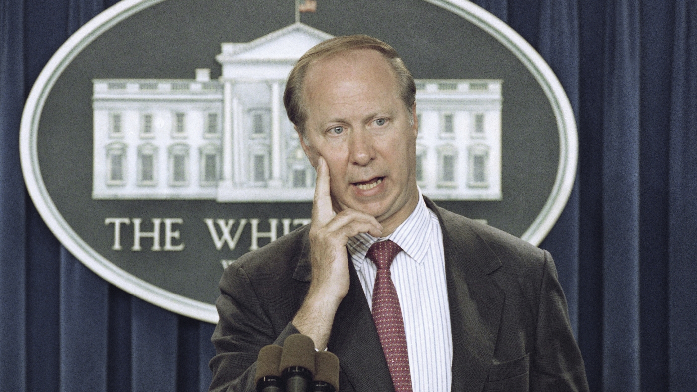 David Gergen, adviser to 4 presidents, dies at 83 : NPR