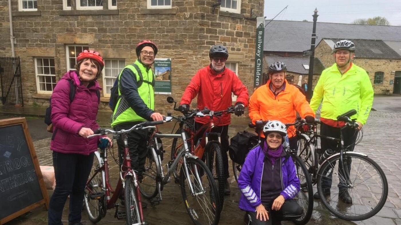 Doctors give 'social prescriptions' for fitness, arts and socializing : NPR