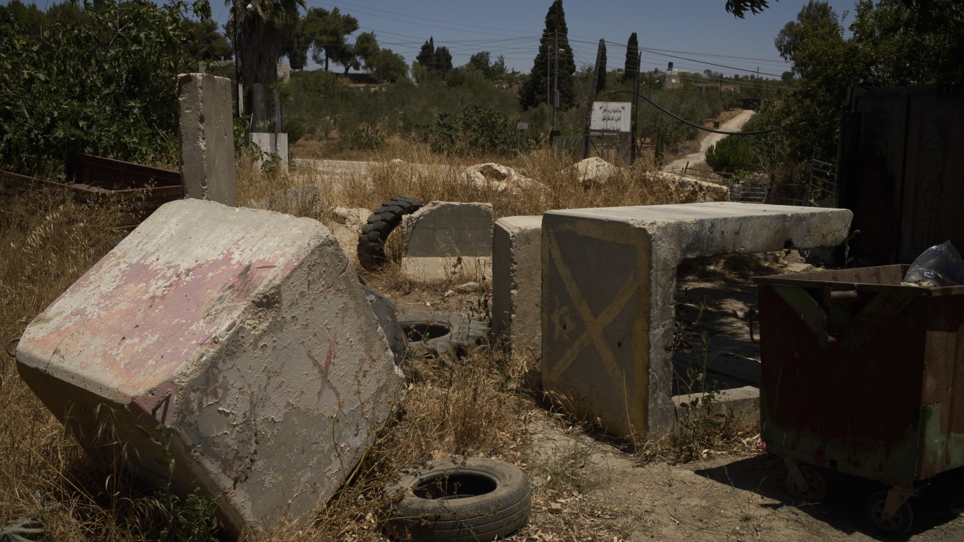 Israeli settlers beat U.S. citizen to death in West Bank : NPR