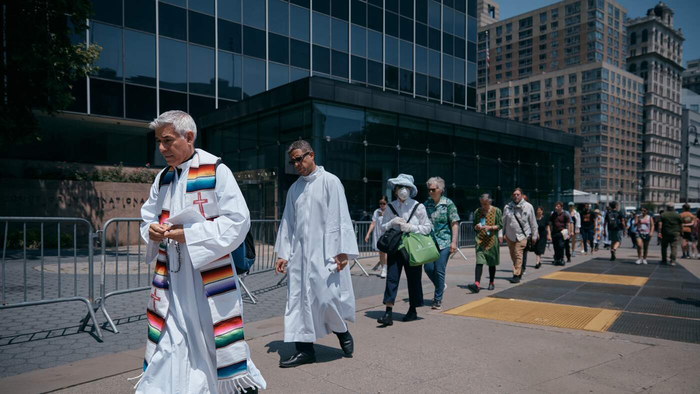 Despite White House promises, Christian refugees get deported : NPR