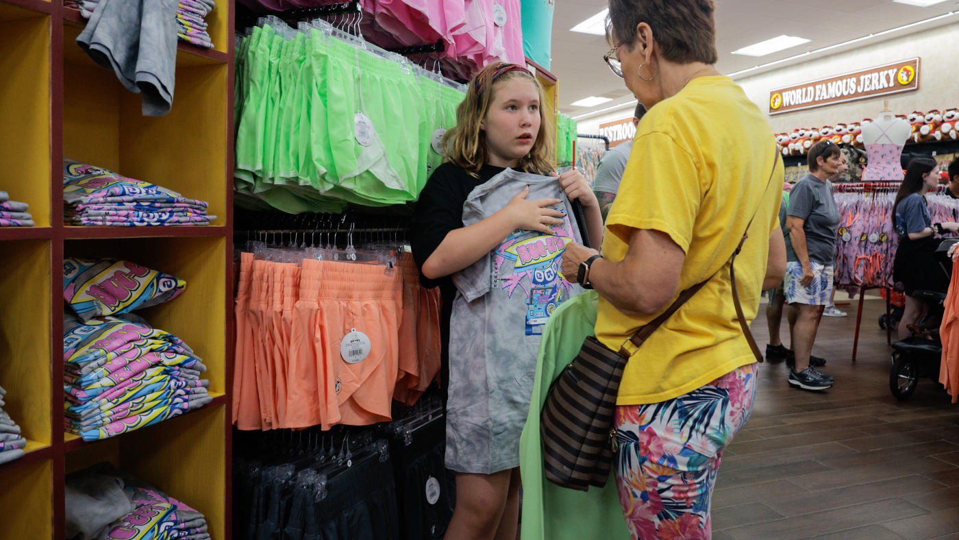 Inflation heats up in June as President Trump's tariffs start to bite : NPR