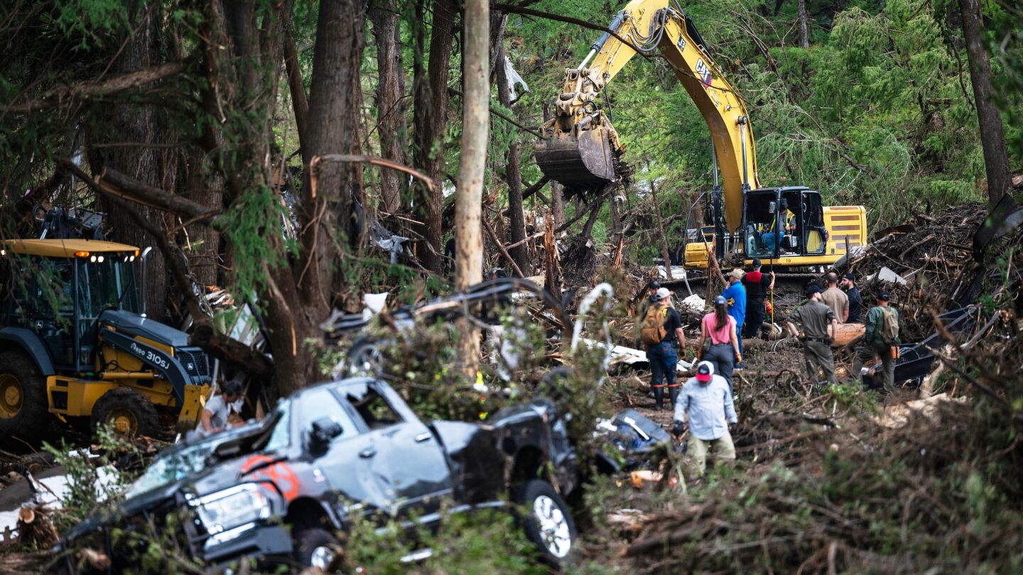 Flood takes a toll on Texas first responders' mental health