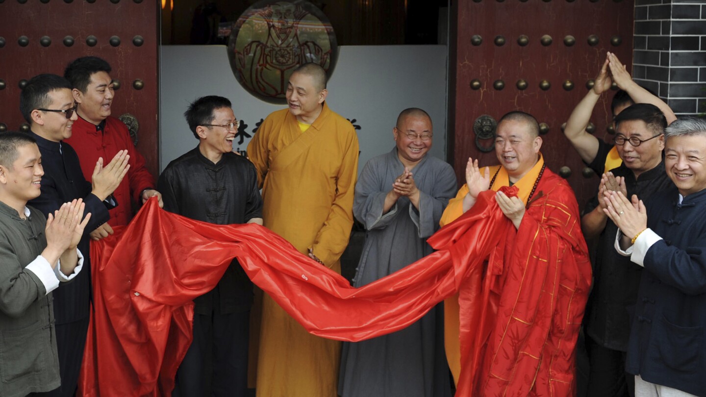Shaolin Temple says abbot facing investigation