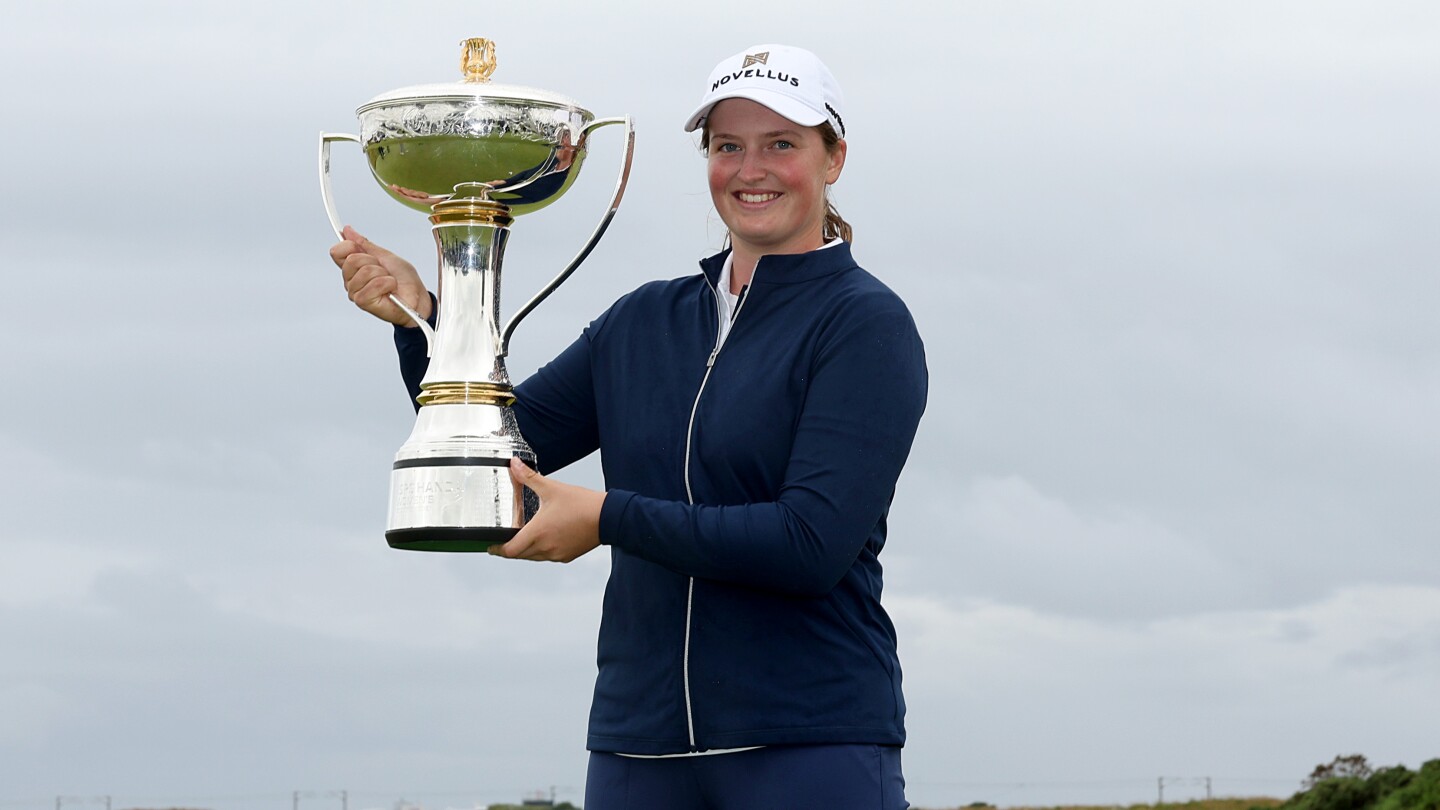 Lottie Woad wins Women's Scottish Open in professional debut