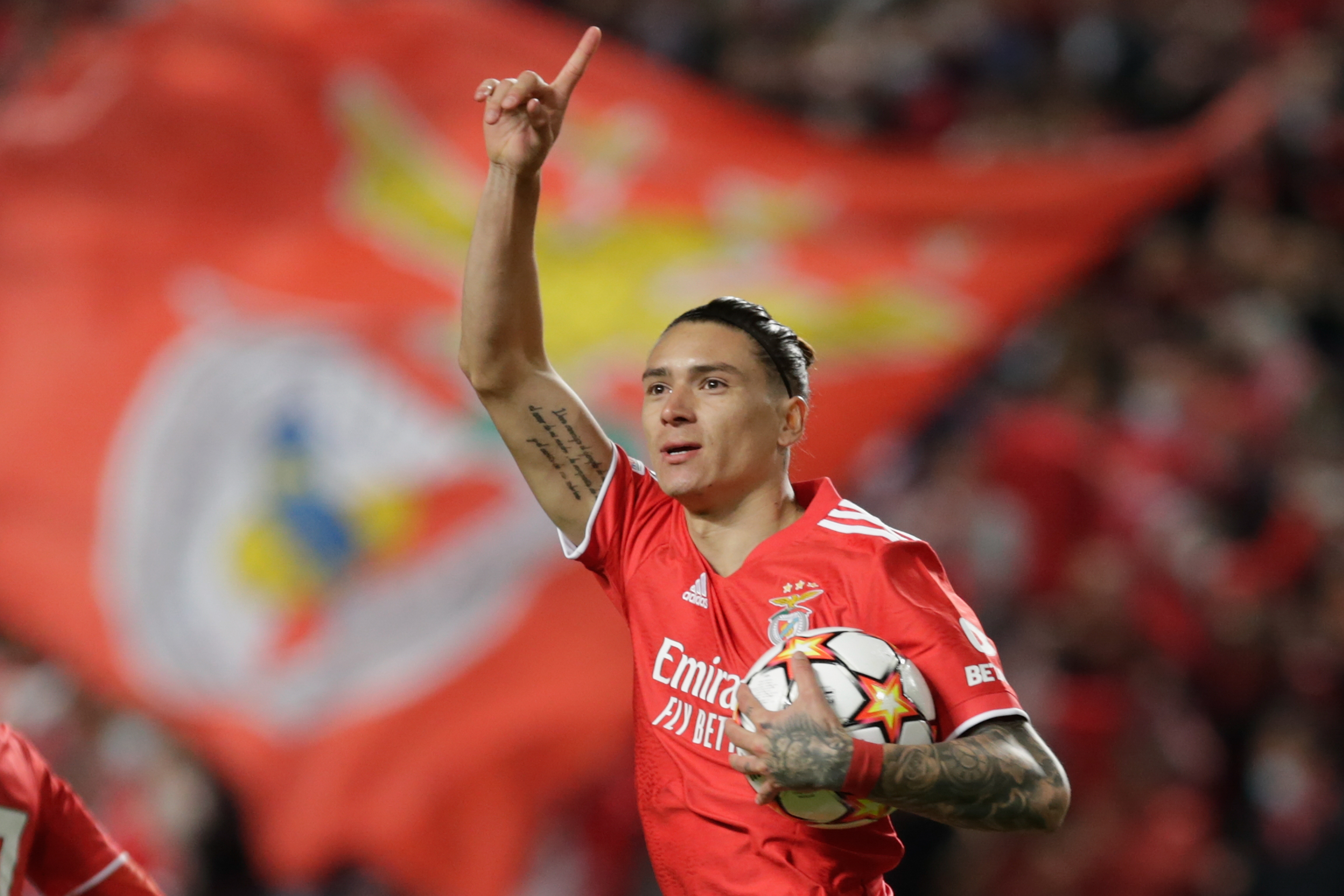 Darwin Núñez of SL Benfica celebrates scoring a goal.