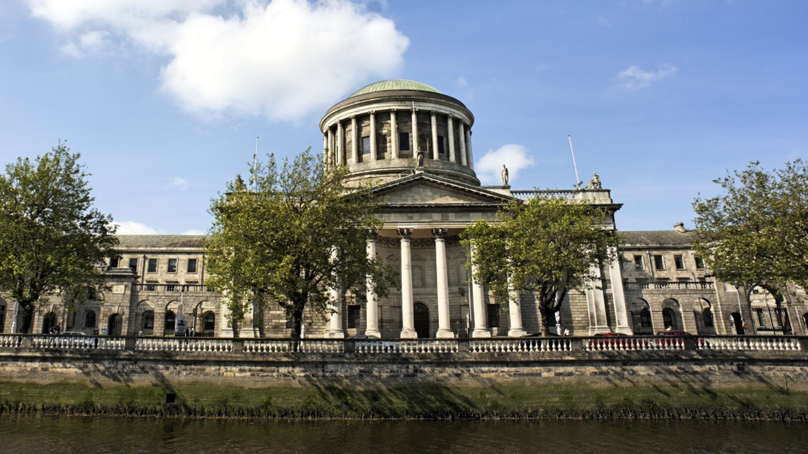 Man gave €350,000 to poor for seat in heaven, court hears