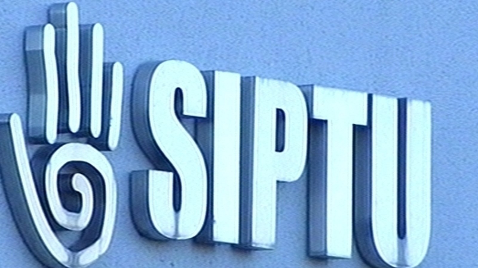 SIPTU members back childcare pay deal